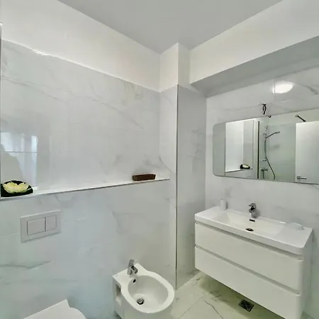 Senior Apartment- 3 Room- Luxury Apartamento *