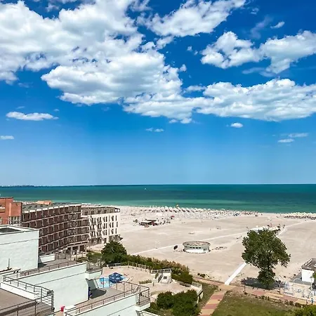 Senior Apartment- 3 Room- Luxury * Mamaia
